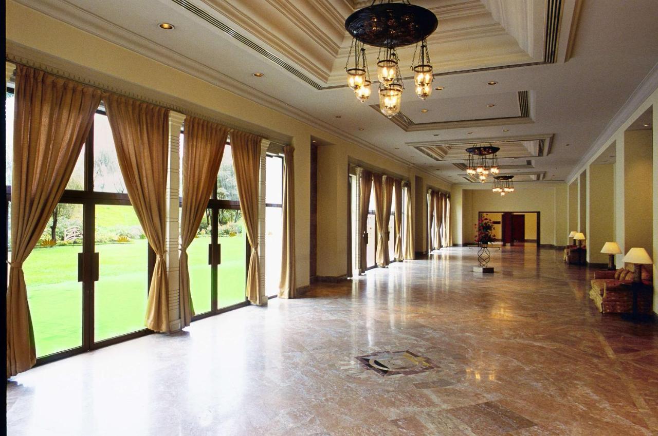 Hyatt Regency Kathmandu Hotel Buitenkant foto
