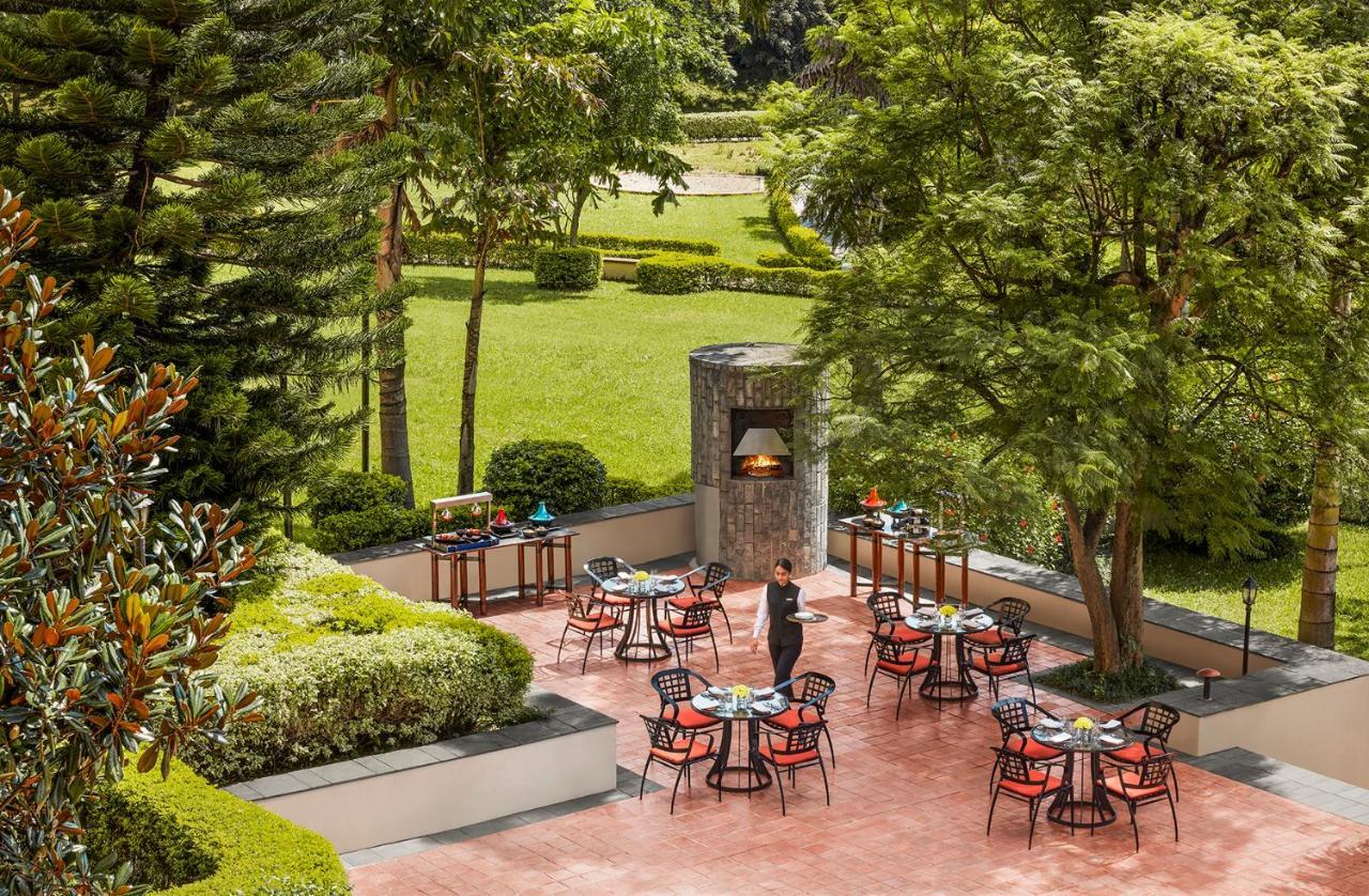 Hyatt Regency Kathmandu Hotel Buitenkant foto
