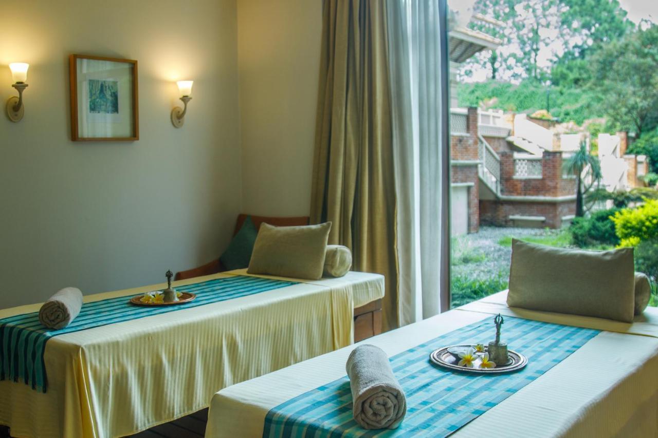 Hyatt Regency Kathmandu Hotel Buitenkant foto